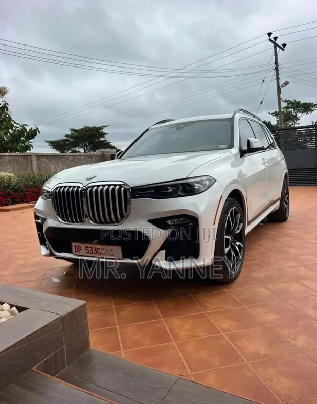 2022 BMW X7 M Sport - 1