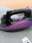 Lloytron Storm 2600W Steam Iron - 5