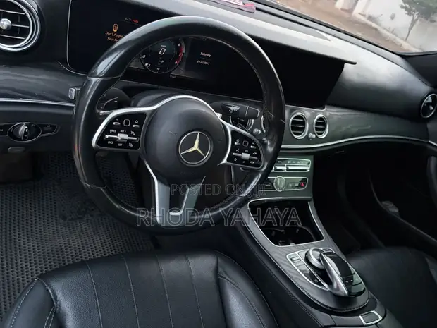 Mercedes-Benz E350 2020 Black - 1