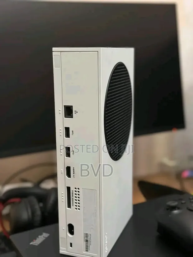 Xbox Series S White (No Controller/Games) - 1