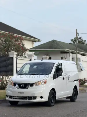 2019 Nissan NV200 White