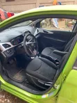 Chevrolet Spark 2016 Green - 5