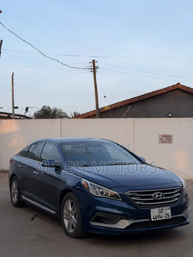 Hyundai Sonata 2017 Blue - 1