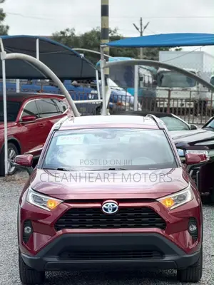 2021 Toyota RAV4 XLE Premium Hybrid