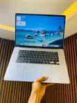 Apple MacBook Pro 2019 15" Intel Core i7 16GB RAM 512GB SSD - 3