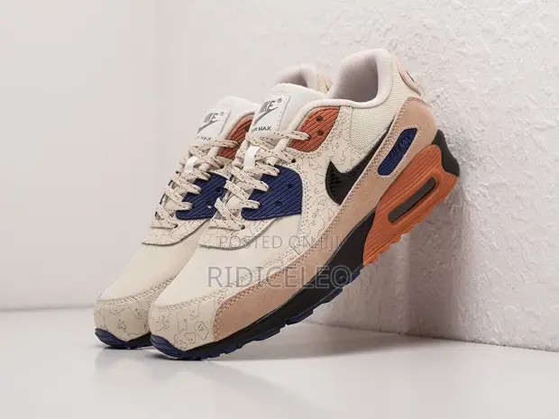 Original Nike Air Max Sneakers - 1