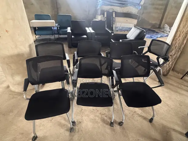 Foldable Office Chairs (Used) - 1