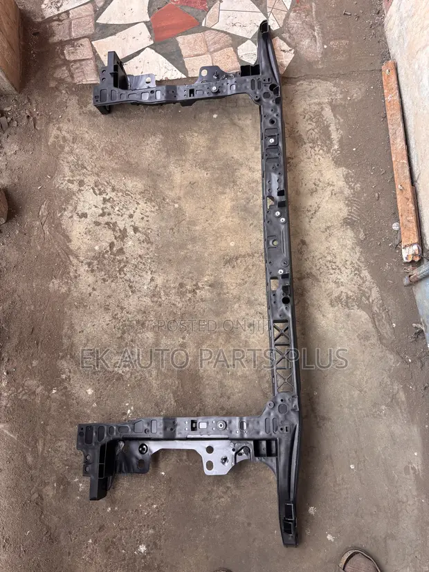 Hyundai Elantra Radiator Support (2021-2024) - 1