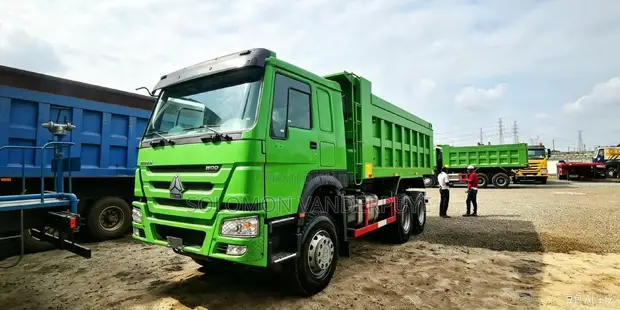 Brand New CNHTC Howo Dump Truck - 350 HP - 1