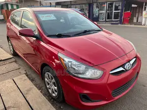 2014 Hyundai Accent GS Hatchback
