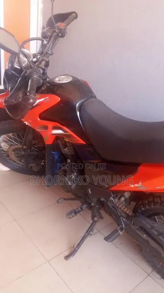 Apsonic AP200GY-3 2025 Red Motorcycle - 1