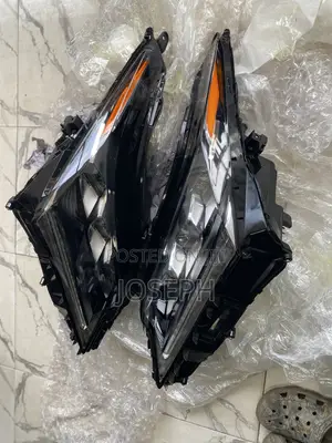 Lexus RX 350 Headlights (2016-2018)
