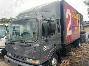 Hyundai HD78 4WD Container Truck 2001 Grey