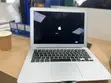 Apple MacBook Air 13" Intel Core i5 8GB RAM 128GB SSD - 1