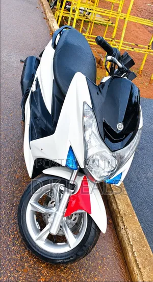 Yamaha NMAX 155 Scooter 2025 White