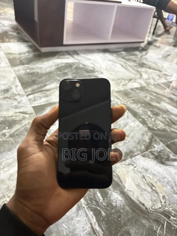 Apple iPhone 13 128GB Black - 1