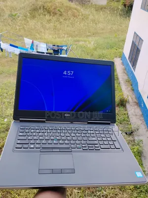 Dell Precision 7720 Laptop - 32GB RAM, Intel Xeon, 2TB HDD+SSD