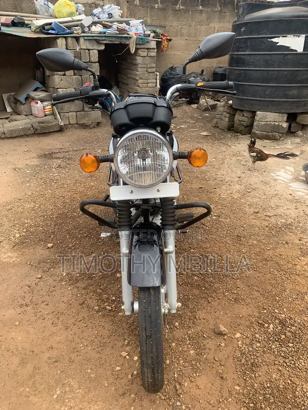 TVS HLX 125 2025 Black - 1