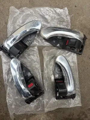 Toyota Camry Inside Door Handle Set (2007-2011)