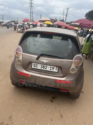 Chevrolet Spark 2015 Beige