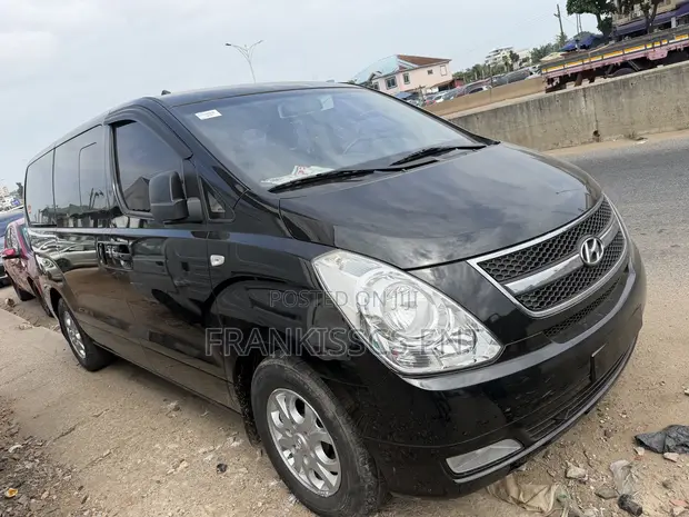 Hyundai Starex 2015 Black - 1