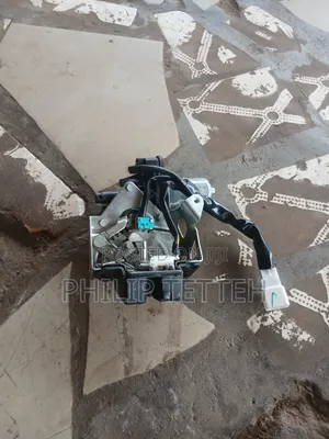Toyota RAV4 Boot Lock (2016)