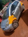 Toyota Yaris 2010 Yellow - 2