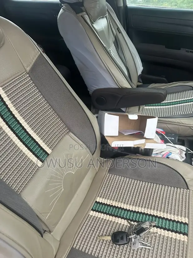 Honda CR-V 2010 Gray - 1