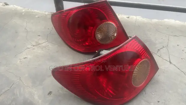 Toyota Corolla S 2005 Tail Light - 1