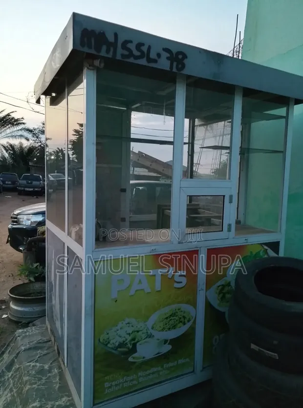 Electrified Glass Container for Roadside Business - 1