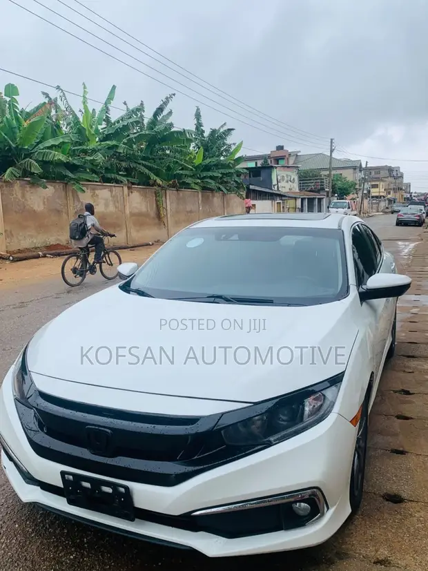 Honda Civic 2019 White - 1