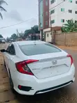 Honda Civic 2019 White - 2