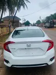 Honda Civic 2019 White - 4