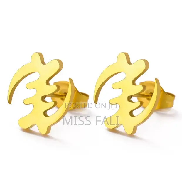 Sculpted Muse Gold Studs - 1