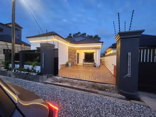 3-Bedroom House for Sale in Ko-Solutions, Valley View Area - 1