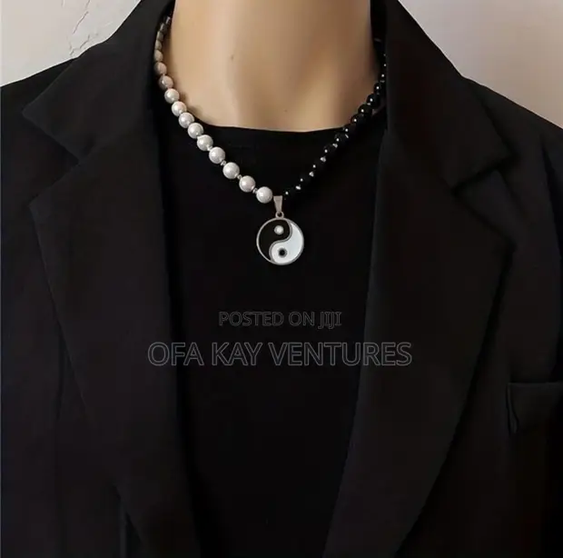 Ying Yang Necklace - Black/White - 1