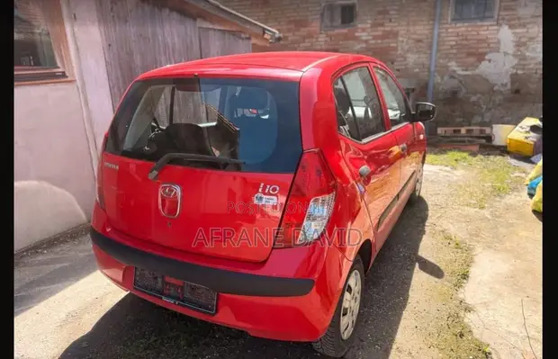 Hyundai i10 2010 Red - 1