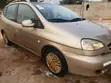 Chevrolet Rezzo 1.6 SE 2010 Gold - 5