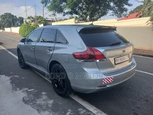 Toyota Venza XLE 2015 Silver