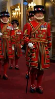 London Yeoman Warder Costume - 3