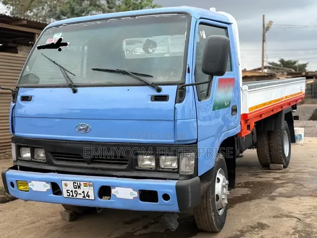 Hyundai Mighty Mini Truck - 1