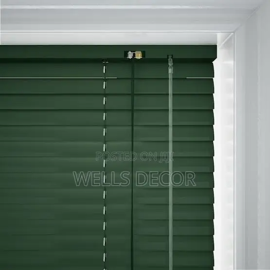 Premium Venetian Blinds - Elegant & Private - 1