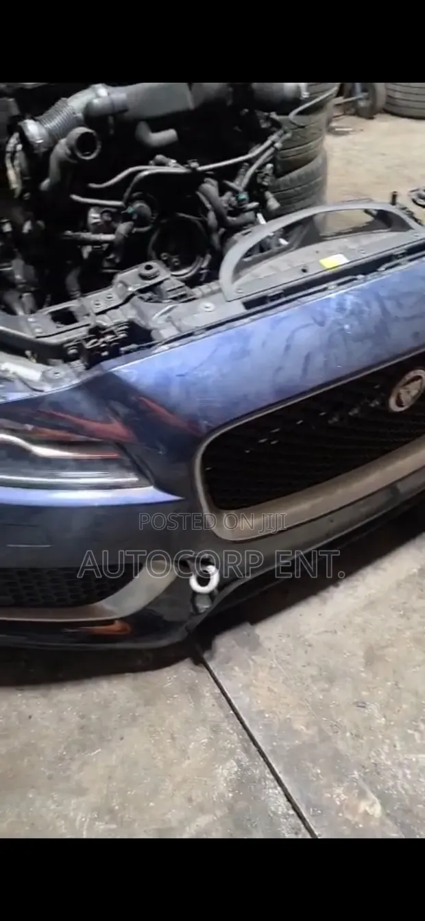 Jaguar F-Pace R Sport Front Cut (2018-2020) - 1
