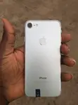 Apple iPhone 7 32GB Silver - 3