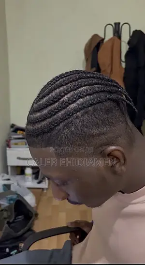 Professional Mobile Barber Service in Accra
