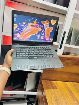 Dell Latitude 14 E7470 Laptop - Core i5, 8GB RAM, 256GB SSD