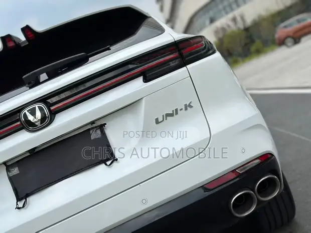 Changan UNI-K 2.0 Petrol AWD 2023 White - 1