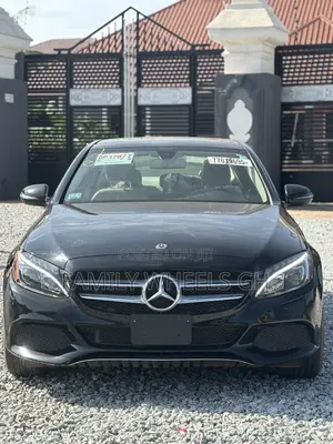 2019 Mercedes-Benz C300 Base AWD 4MATIC Sedan