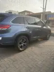 Toyota Highlander LE 2019 Gray - 5
