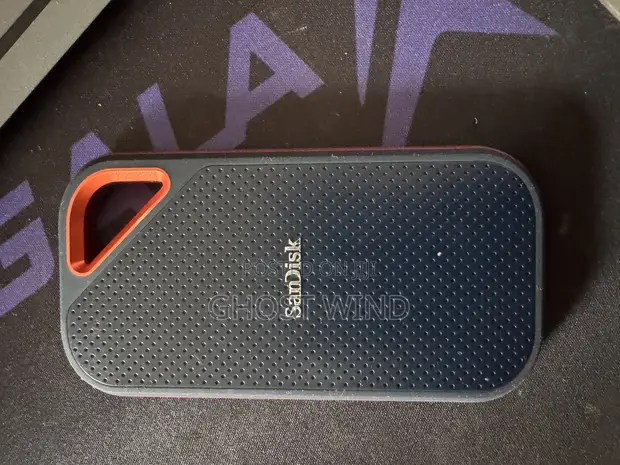 SanDisk 4TB Extreme Portable SSD - 1